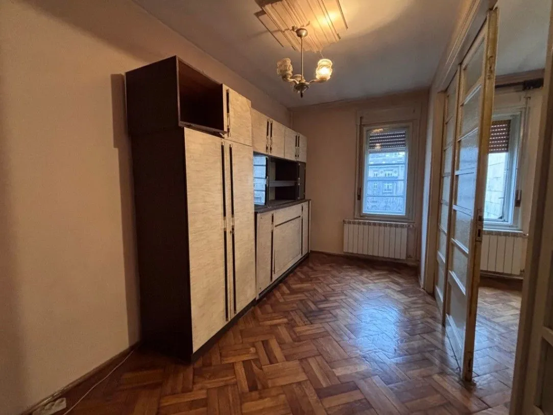 Prodaja, stan, 77m², Stari Grad, Beograd