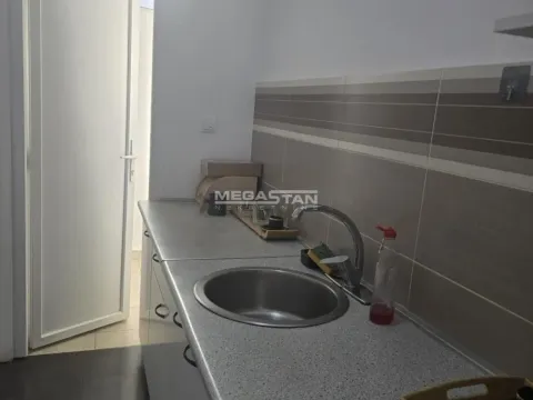 Izdavanje, poslovni prostor, 330m², Čukarica, Beograd - image 9