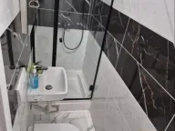 Izdavanje, kuća, 220m², Zemun Sve Podlokacije, Beograd - image 12