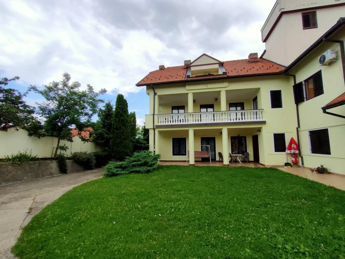 Rent, office space, 950m², Sremska Kamenica, Petrovaradin