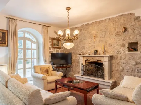 Sale, house, 409m², Ljuta, Kotor - image 15