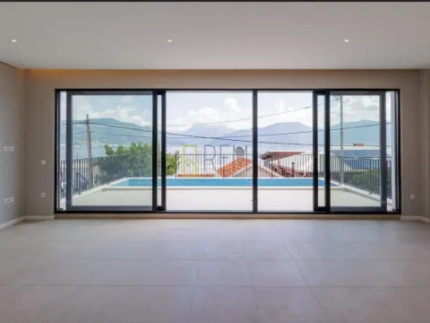 Sale, house, 200m², Krašići, Tivat - image 9