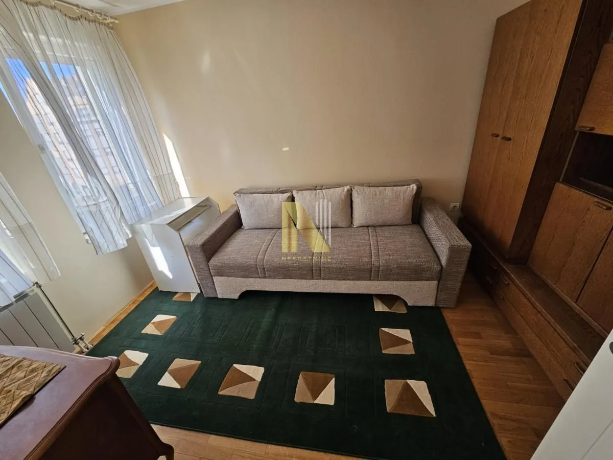 Izdavanje, jednosoban stan, 42m², Rotkvarija, Novi Sad Sve Podlokacije