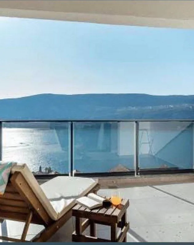 Izdavanje, jednosoban stan, 42m², Topla, Herceg Novi