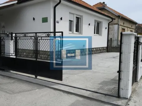 Sale, house, 153m², Ćuprija, Srbija
