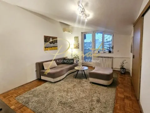 Prodaja, dvosoban stan, 54m2, Borča, Beograd