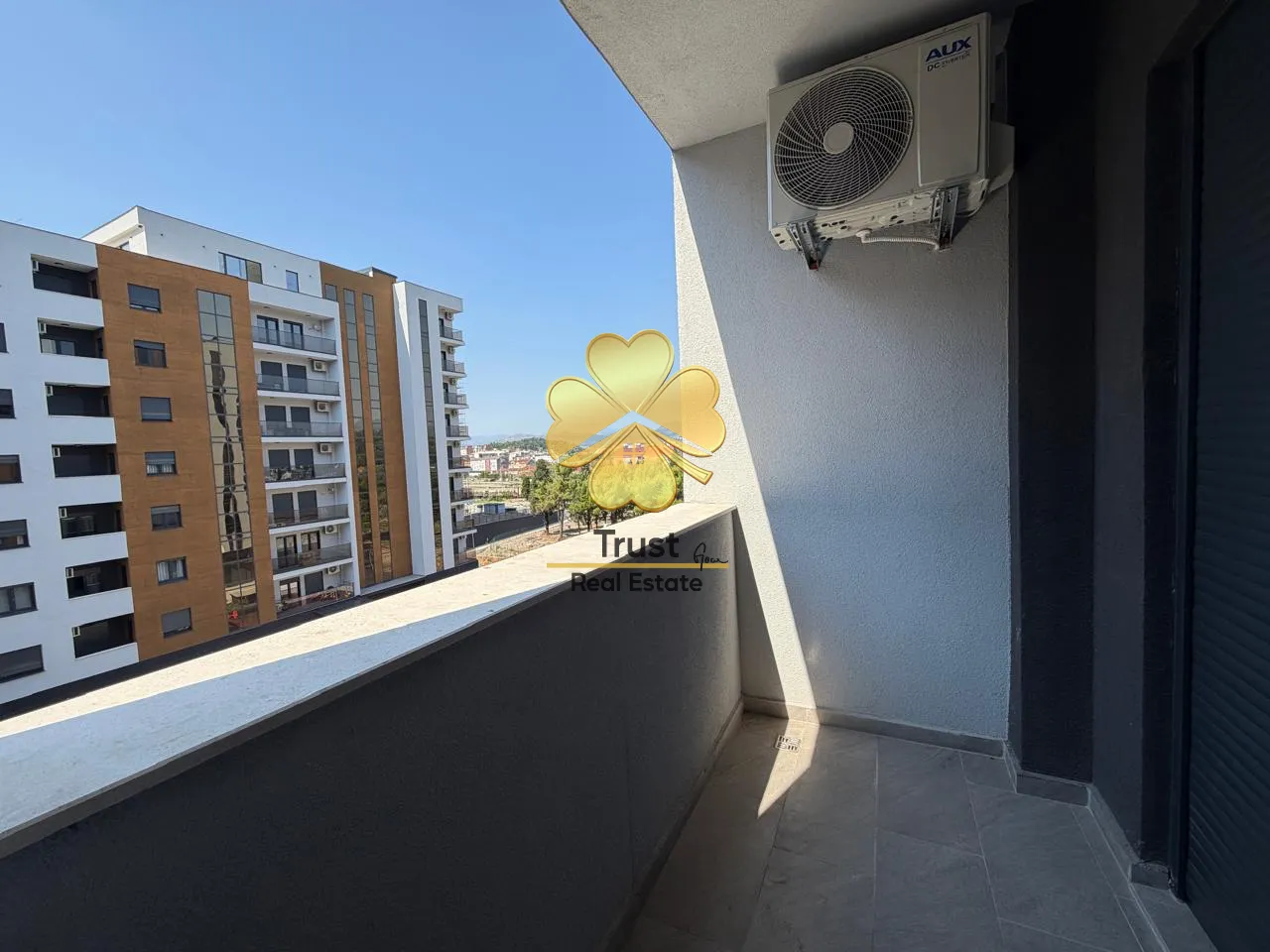 Izdavanje, jednosoban stan, 44m², Stari Aerodrom, Podgorica
