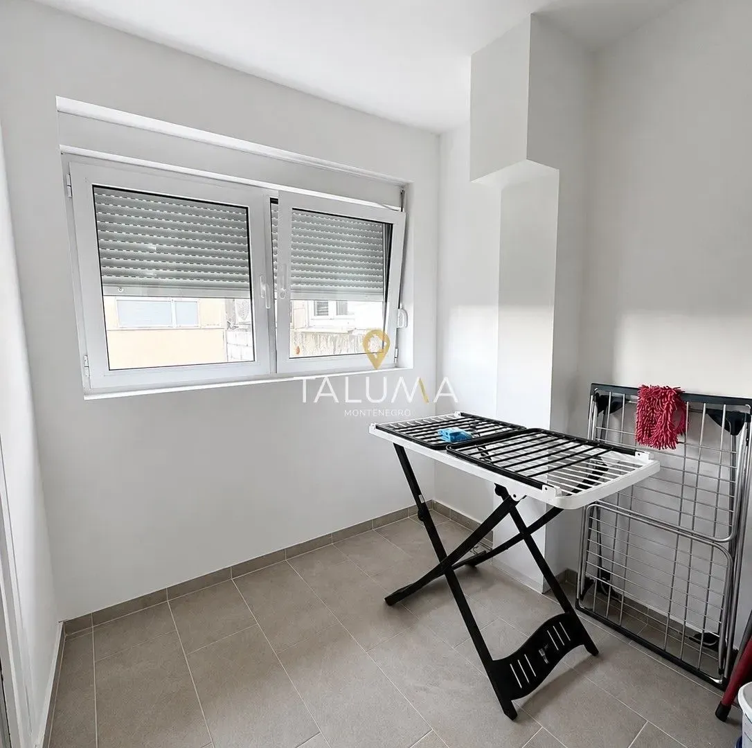 Rent, two bedroom apartment, 78m², Blok 5, Podgorica