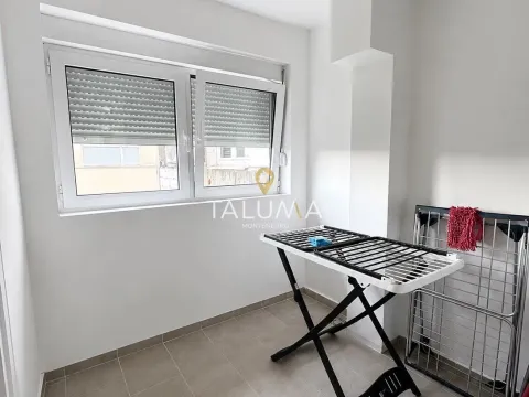 Rent, two bedroom apartment, 78m², Blok 5, Podgorica - image 8