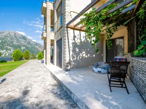 Prodaja, dvosoban stan, 68m², Kostanjica, Kotor - image 4