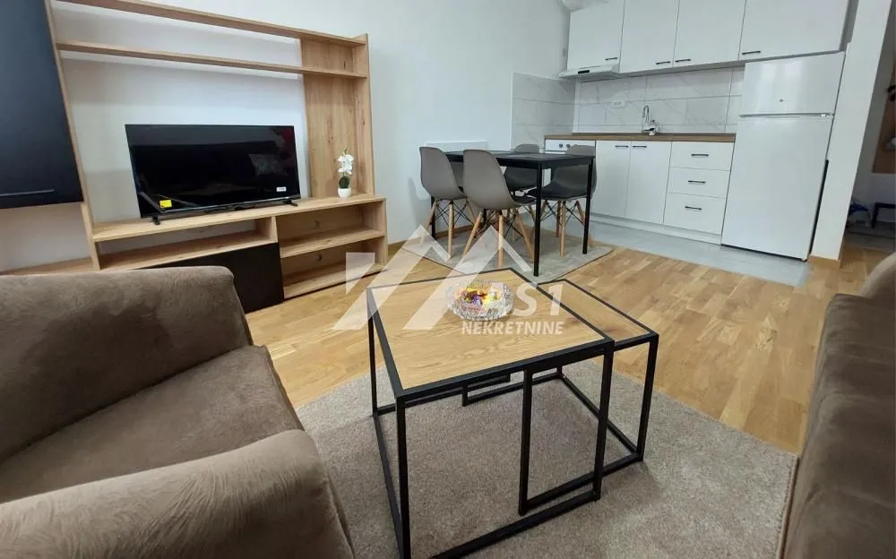 Izdavanje, jednosoban stan, 37m², Adice, Novi Sad Sve Podlokacije