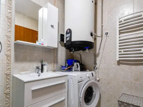 Sale, two bedroom apartment, 88m², Bečići, Budva - image 20