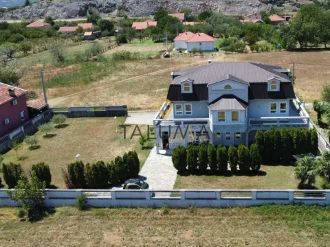 Prodaja, kuća, 350m², Dahna, Podgorica - image 2