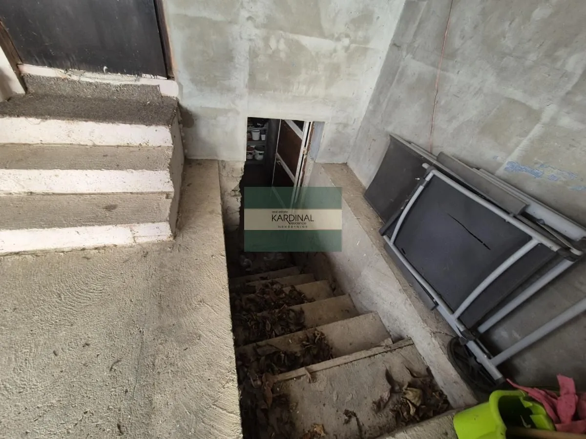 Prodaja, kuća, 300m², Tonja, Ćuprija
