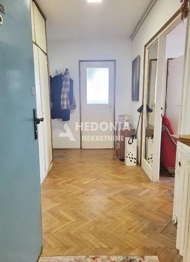 Sale, two bedroom apartment, 77m², Novi Beograd Blok 1 Fontana, Novi Beograd Sve Podlokacije