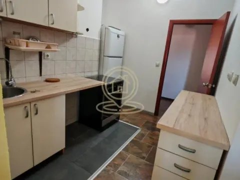 Izdavanje, četvorosoban stan, 120m², Petlovo Brdo, Beograd - image 6