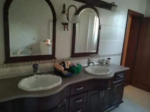 Izdavanje, kuća, 1150m², Karaburma, Palilula Sve Podlokacije - image 13