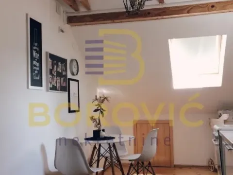 Stan in Vračar Sve Podlokacije