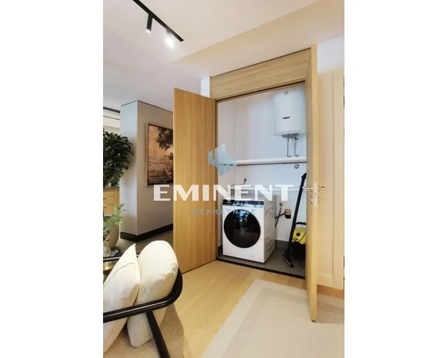 Izdavanje, dvosoban stan, 86m², Novi Beograd Sve Podlokacije, Beograd