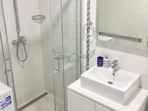 Izdavanje, jednosoban stan, 52m², Dobrota, Kotor - image 5