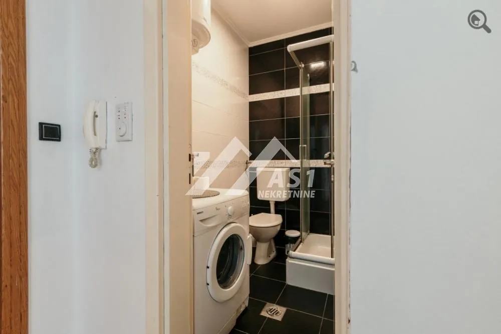 Prodaja, jednosoban stan, 33m², Centar, Novi Sad