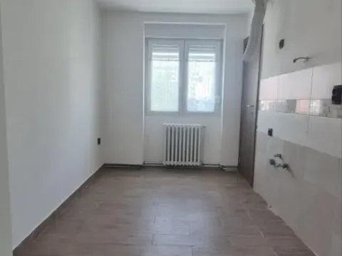 Sale, three bedroom apartment, 58m², Cara Dušana, Novi Sad Sve Podlokacije - image 5
