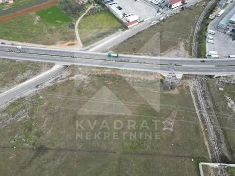 Zemljište in Dajbabe
