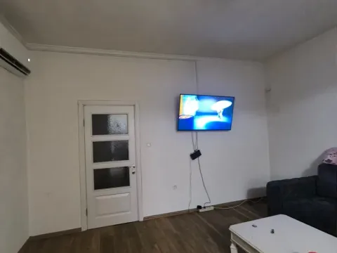 Prodaja, kuća, 110m², Centar, Podgorica - image 1