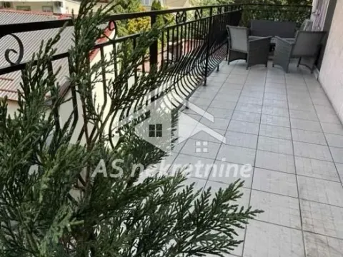Izdavanje, trosoban stan, 100m², Vukov Spomenik, Zvezdara Sve Podlokacije - image 14