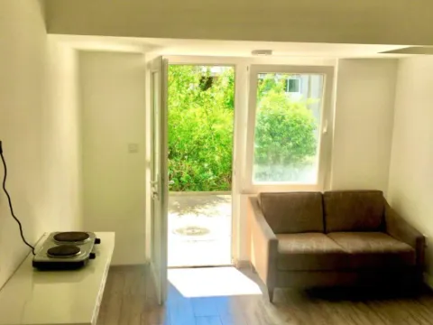 Sale, studio apartment, 25m², Igalo, Herceg Novi - image 11