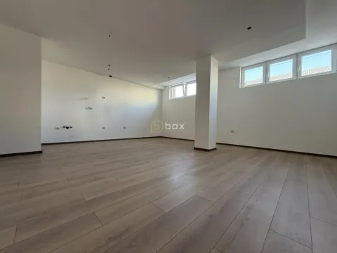Prodaja, dvosoban stan, 72m², Pantelej, Niš - image 2
