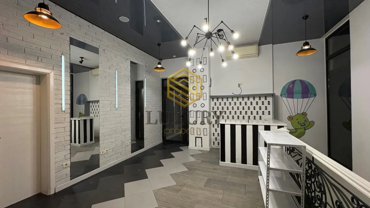 Rent, office space, 92m², Dalmatinska ulica, Podgorica