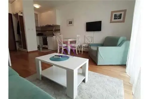 Izdavanje, stan, 33m², City Kvart, Podgorica