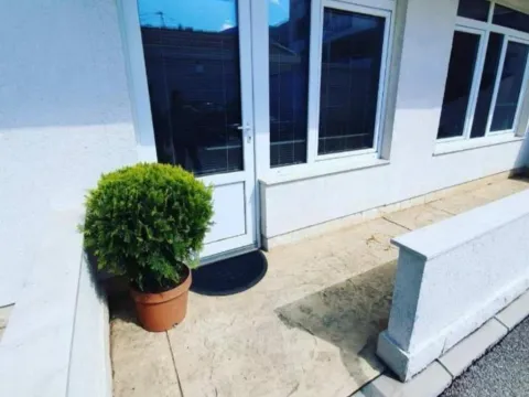 Izdavanje, jednosoban stan, 55m², Bečići, Budva - image 3