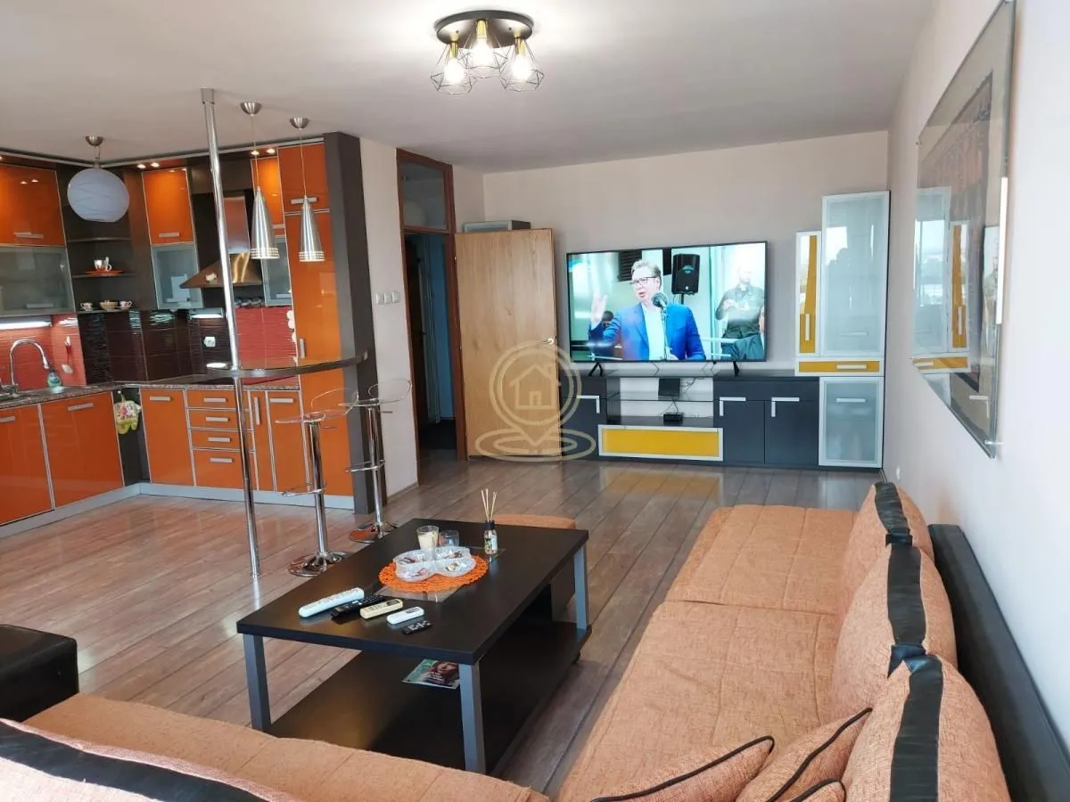 Rent, four bedroom apartment, 115m², Palilula Sve Podlokacije, Beograd