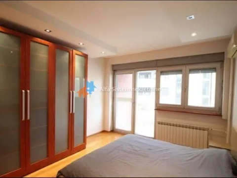Rent, four bedroom apartment, 160m², Vračar Centar, Vračar Sve Podlokacije - image 28