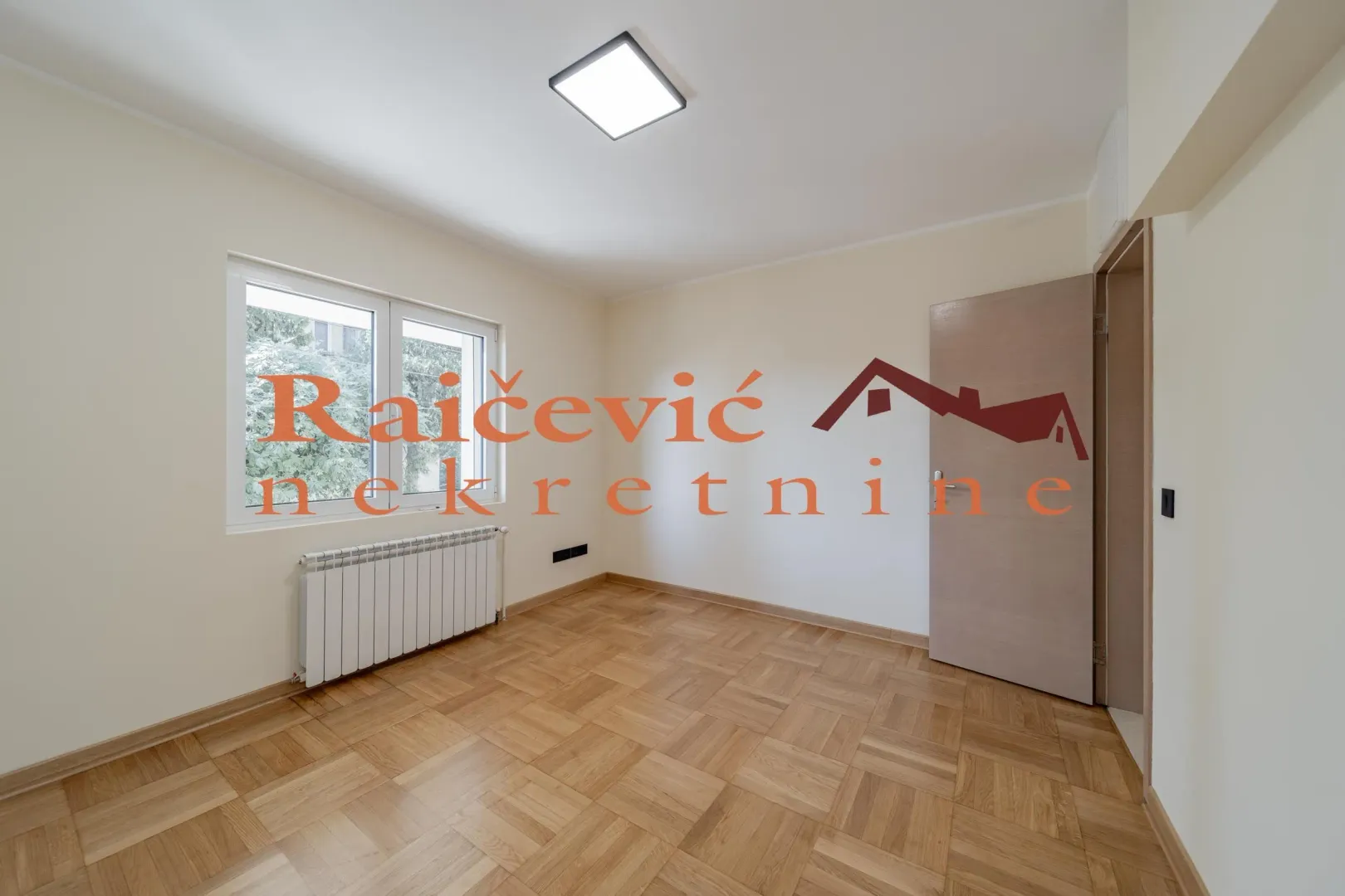 Prodaja, četvorosoban stan, 123m², Voždovac Sve Podlokacije, Beograd