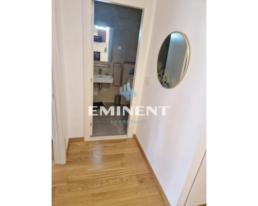 Izdavanje, dvosoban stan, 56m², Novi Beograd Blok 65, Novi Beograd Sve Podlokacije