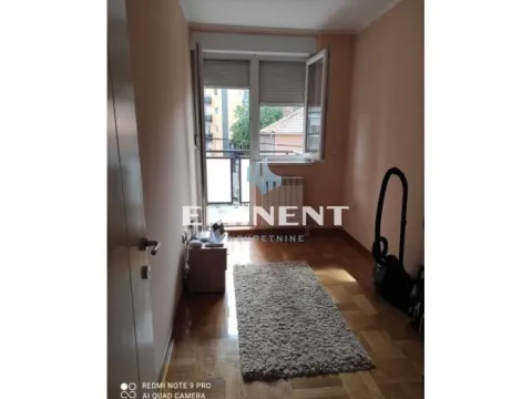 Izdavanje, trosoban stan, 80m², Lipov Lad, Zvezdara Sve Podlokacije - image 9