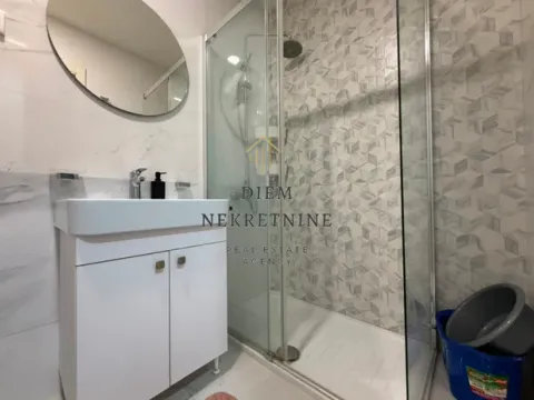 Rent, one bedroom apartment, 40m², Central Point, Podgorica - image 1