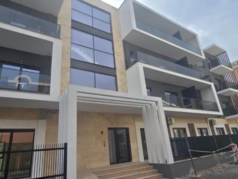 Sale, one bedroom apartment, 47m², Momišići, Podgorica - image 10