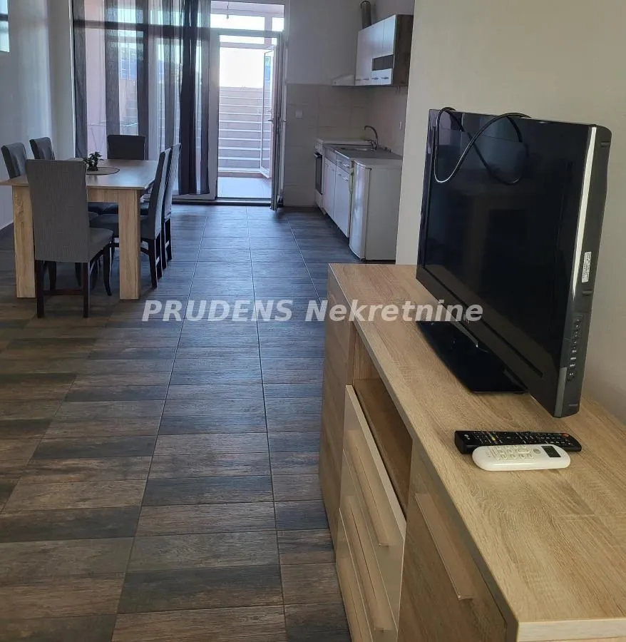 Rent, two bedroom apartment, 75m², Surčin, Beograd
