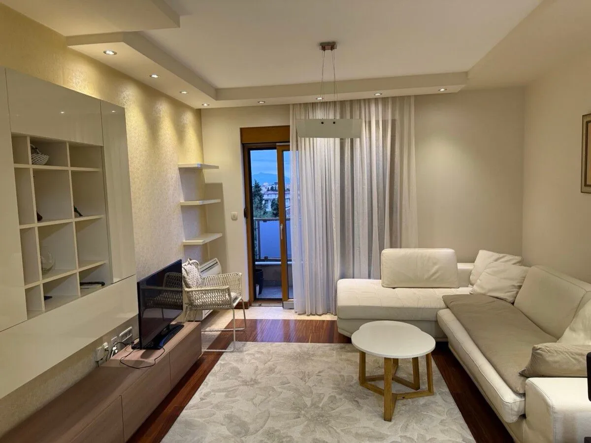 Rent, one bedroom apartment, 54m², Centar, Podgorica