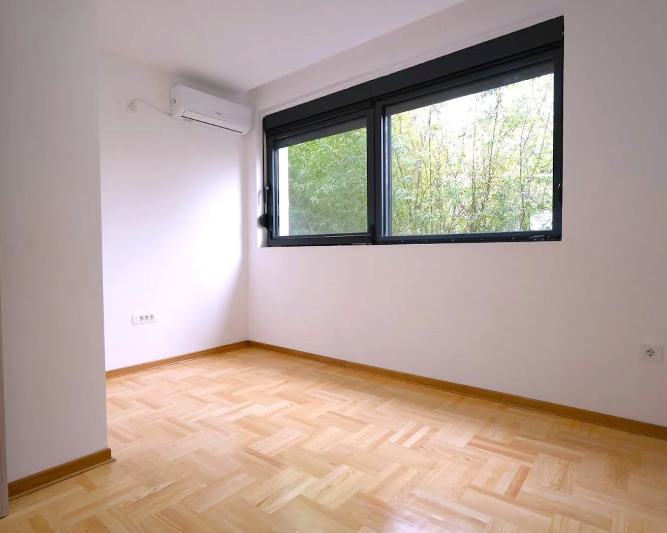 Rent, apartment, 95m², Pod Goricom, Podgorica