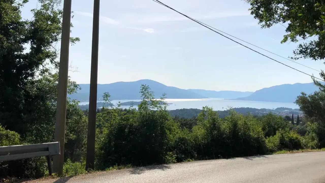 Prodaja, plac, 801m², Kotor, Crna Gora