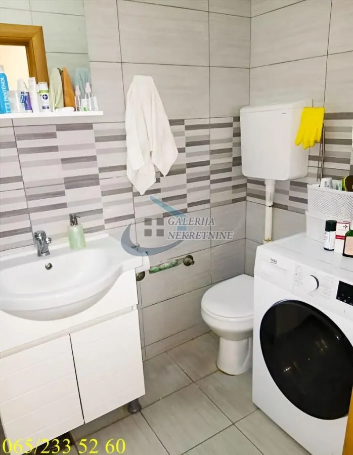 Prodaja, dvosoban stan, 55m², Kanarevo Brdo, Beograd