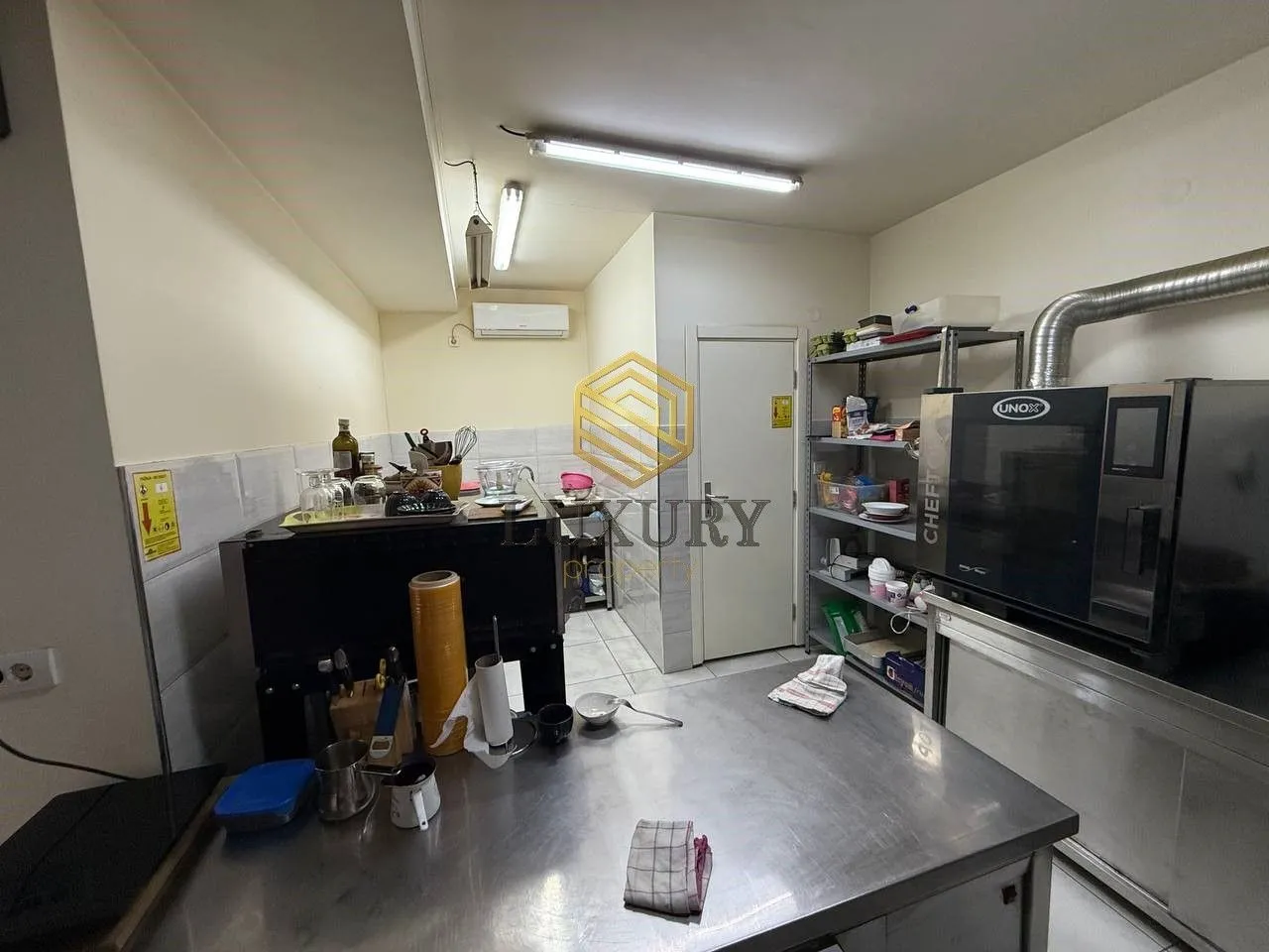 Sale, office space, 43m², City Kvart, Podgorica