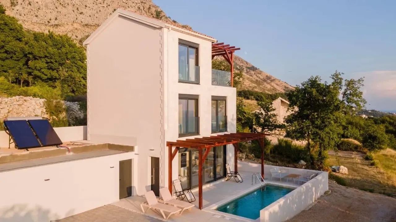 Sale, house, 1139m², Blizikuće, Budva