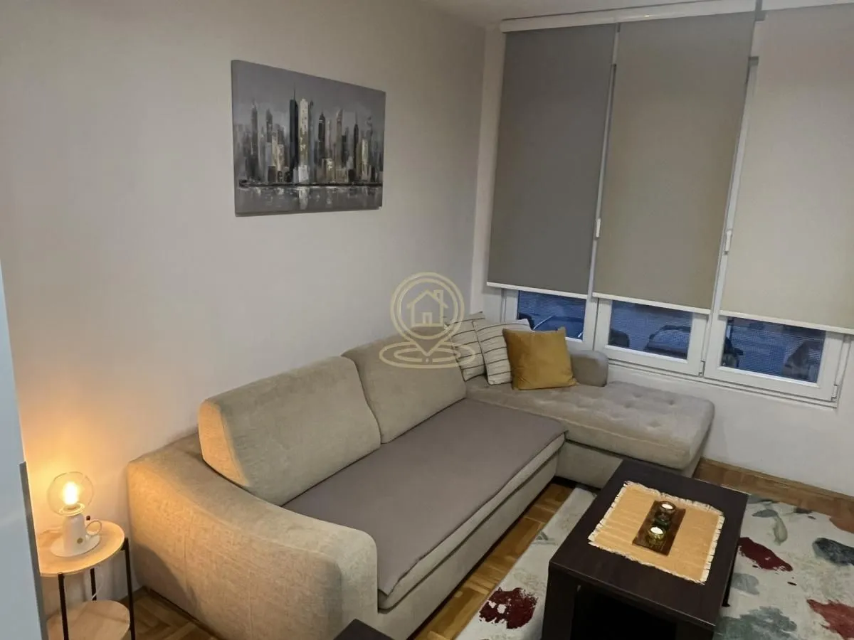 Izdavanje, trosoban stan, 52m², Mirijevo Sve Podlokacije, Beograd
