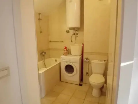 Izdavanje, jednosoban stan, 55m², Preko Morače, Podgorica - image 6